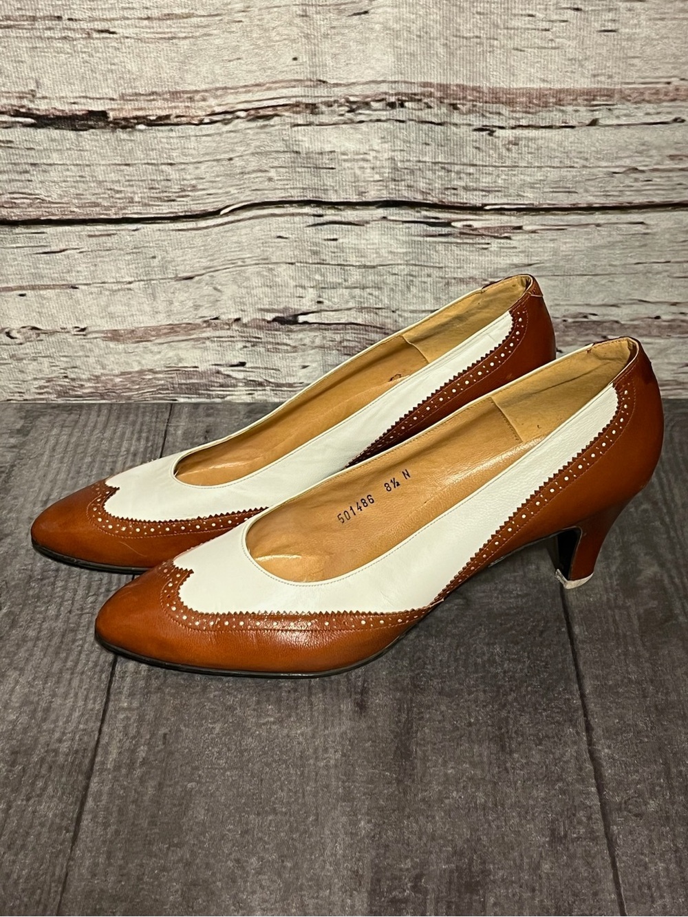 vintage Palizzie brown and white leather wingtip spectacular pumps